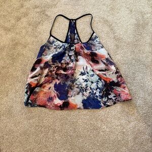 Kimchi Blue size XS spaghetti strap flowy tank top